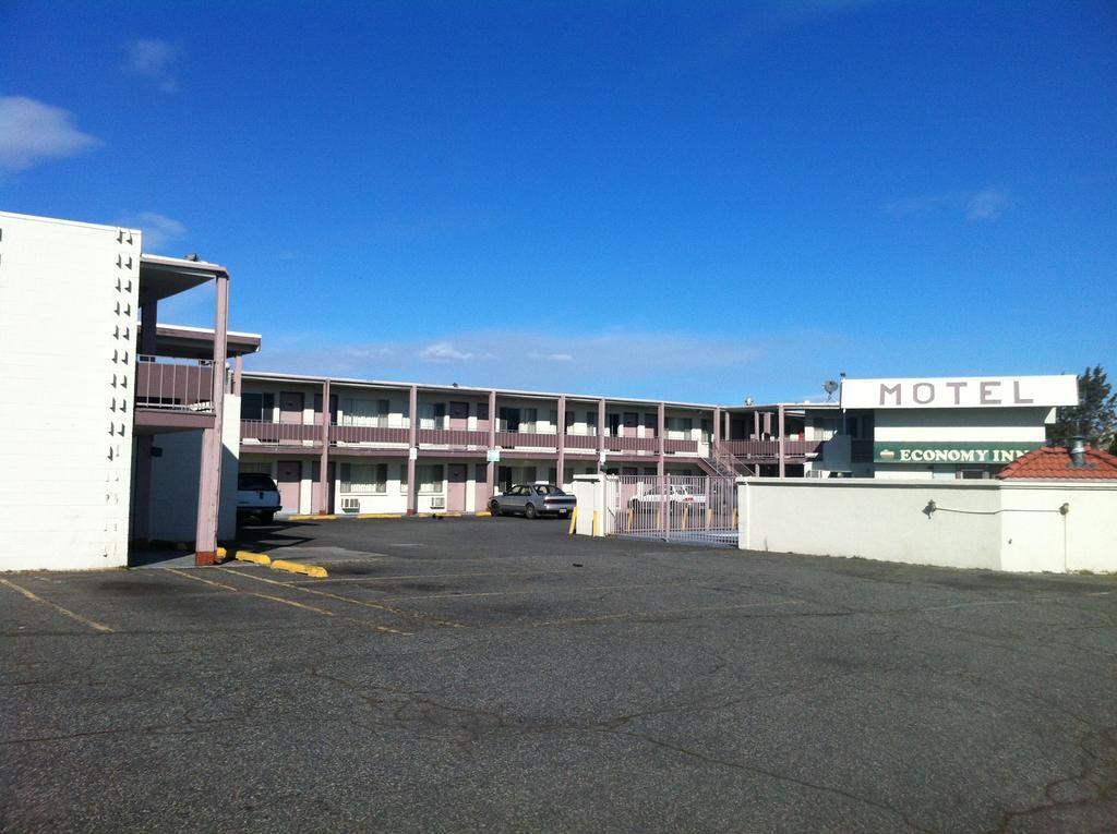 Economy Inn Richland Exterior foto